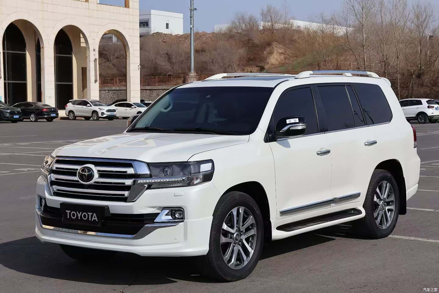 Toyota Land Cruiser, 2018 1
