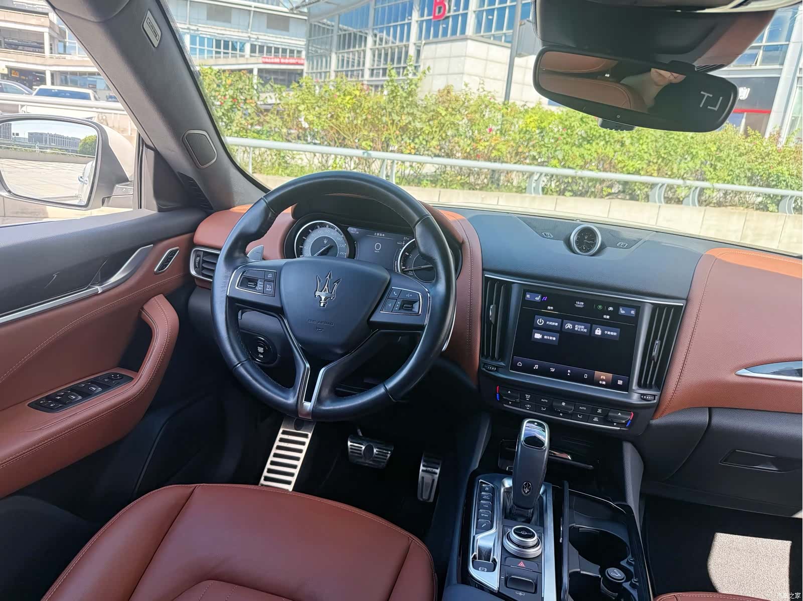 Maserati Levante, 2022 10