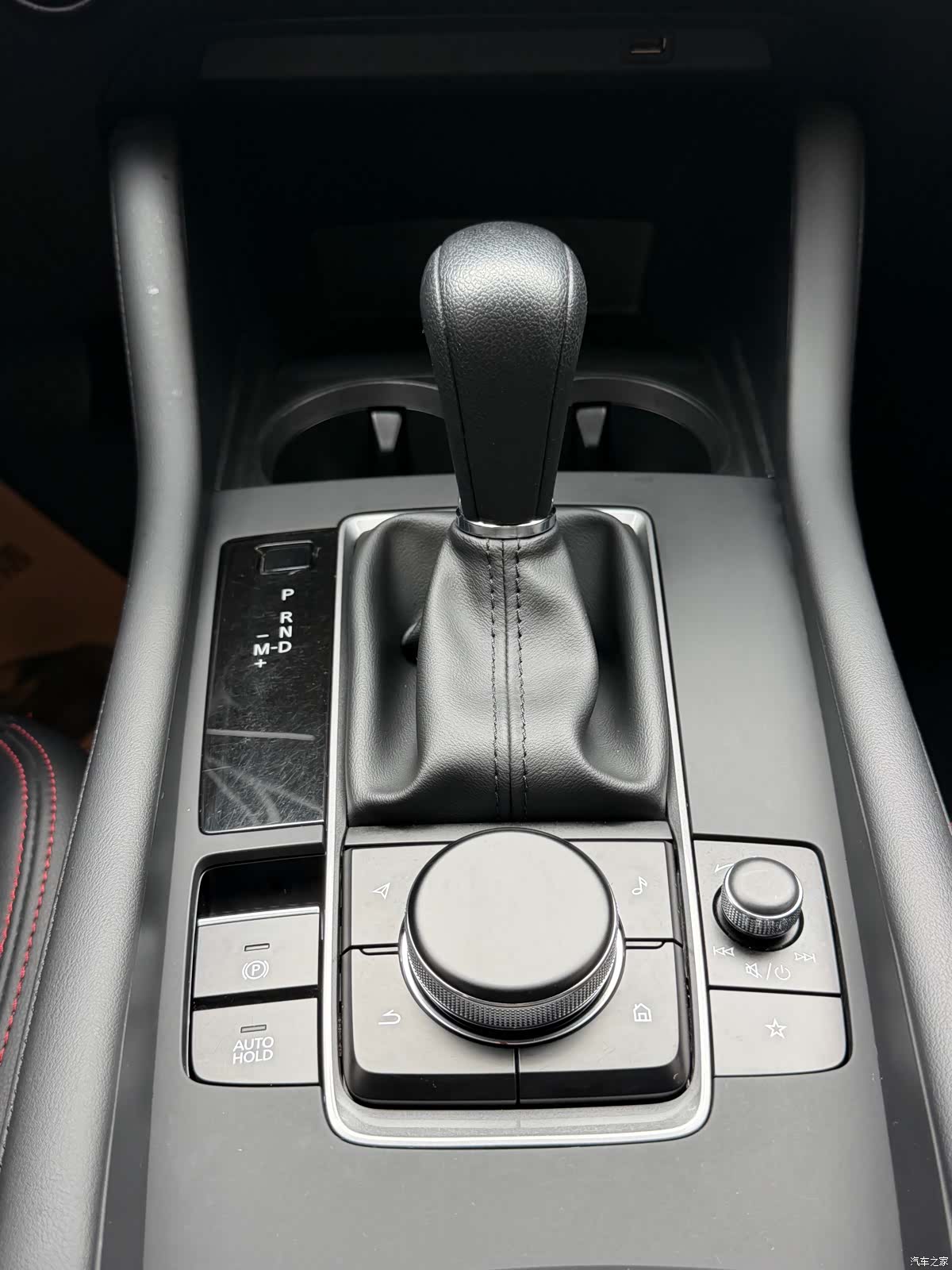 Mazda Mazda3, 2023 17