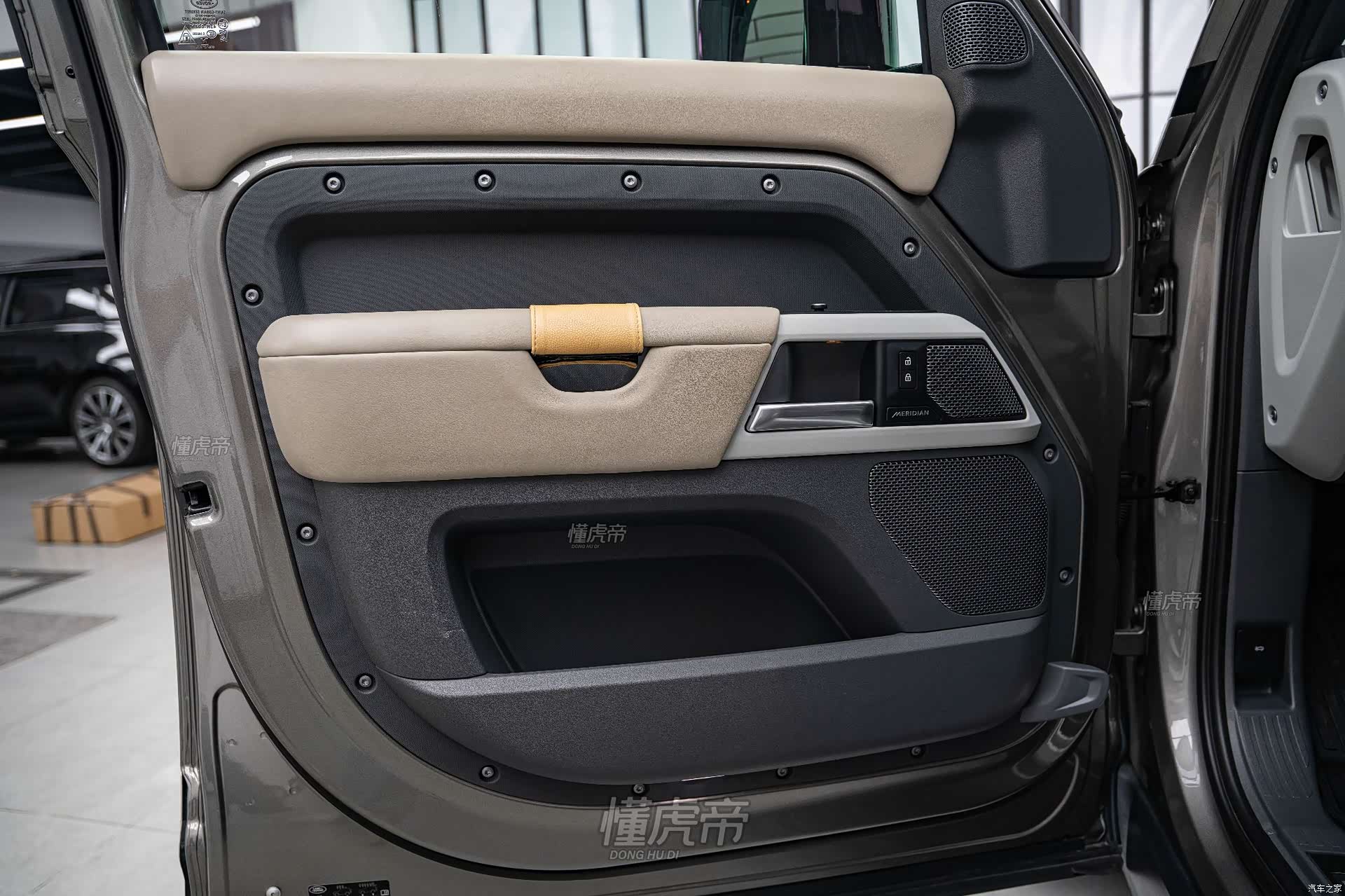 Land Rover Defender, 2021 16