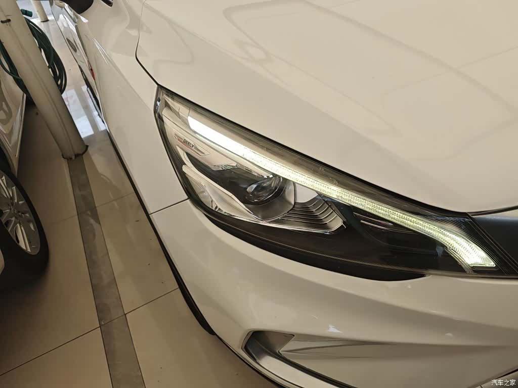 Geely Emgrand, 2019 7