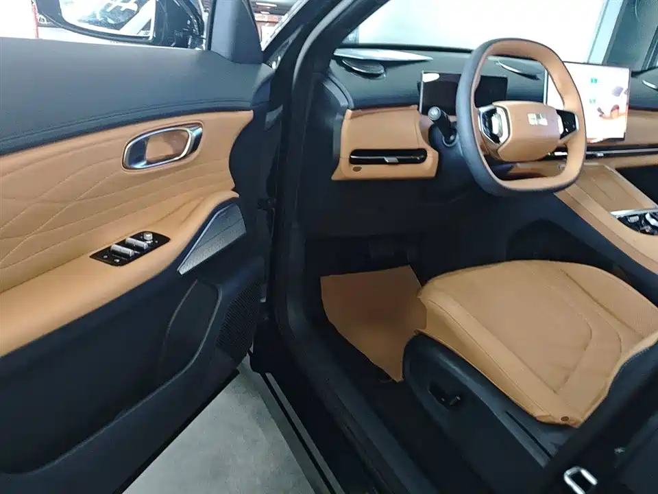 Geely Galaxy Galaxy Starship 7 EM-i