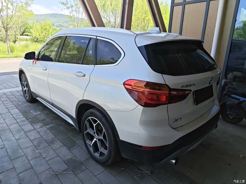 BMW X1, 2018 все фото