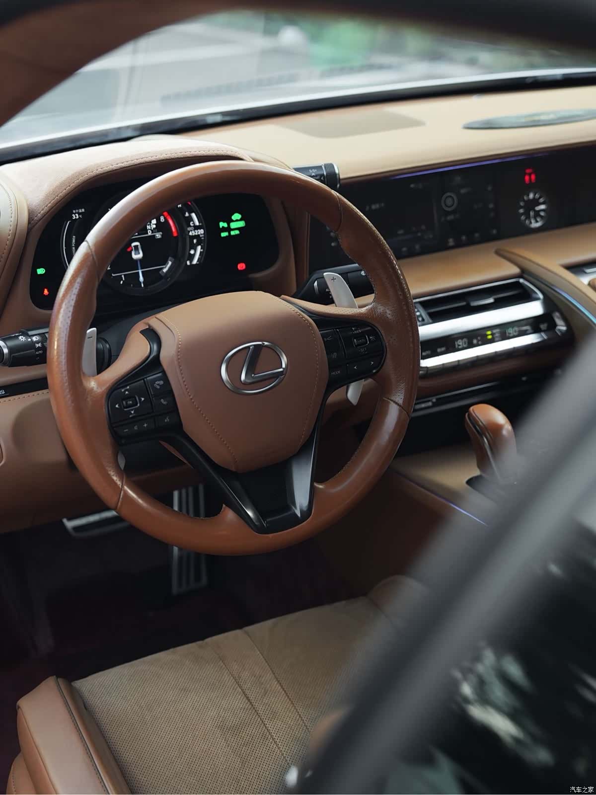 Lexus LC, 2018 10