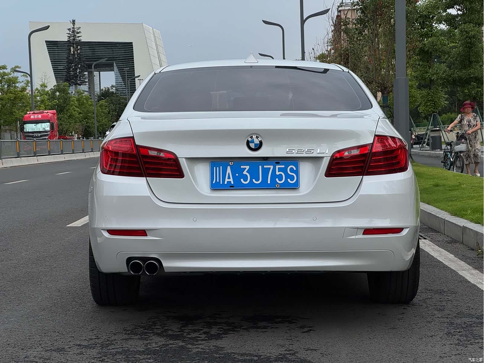 BMW 5 Series, 2016 16