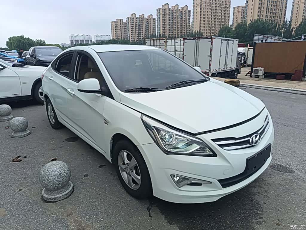 Hyundai GLS, 2016 4