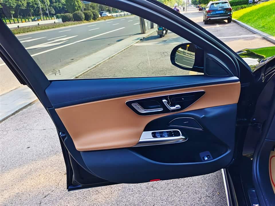 Mercedes-Benz E-class Mercedes-Benz E-class