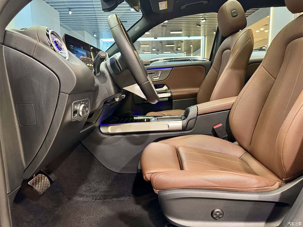 Mercedes-Benz GLB, 2024 18