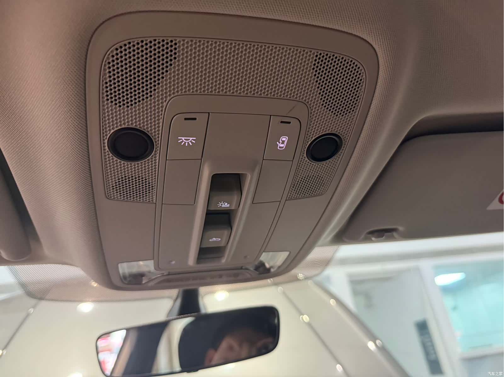 Audi Q3, 2023 16