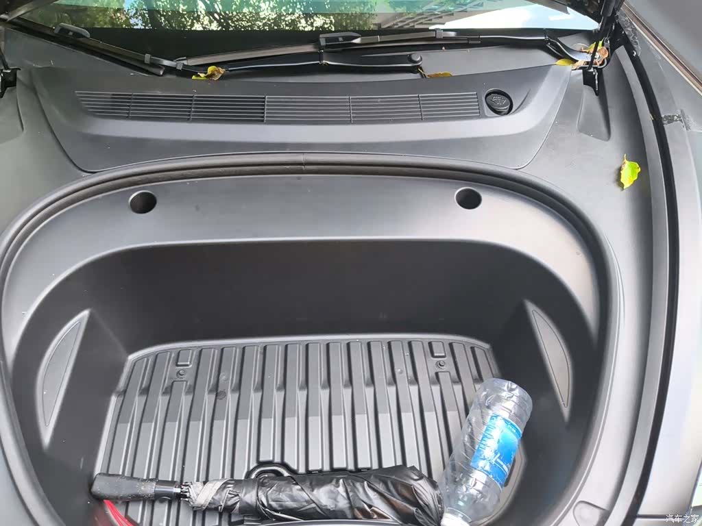 Tesla Model 3, 2021 11