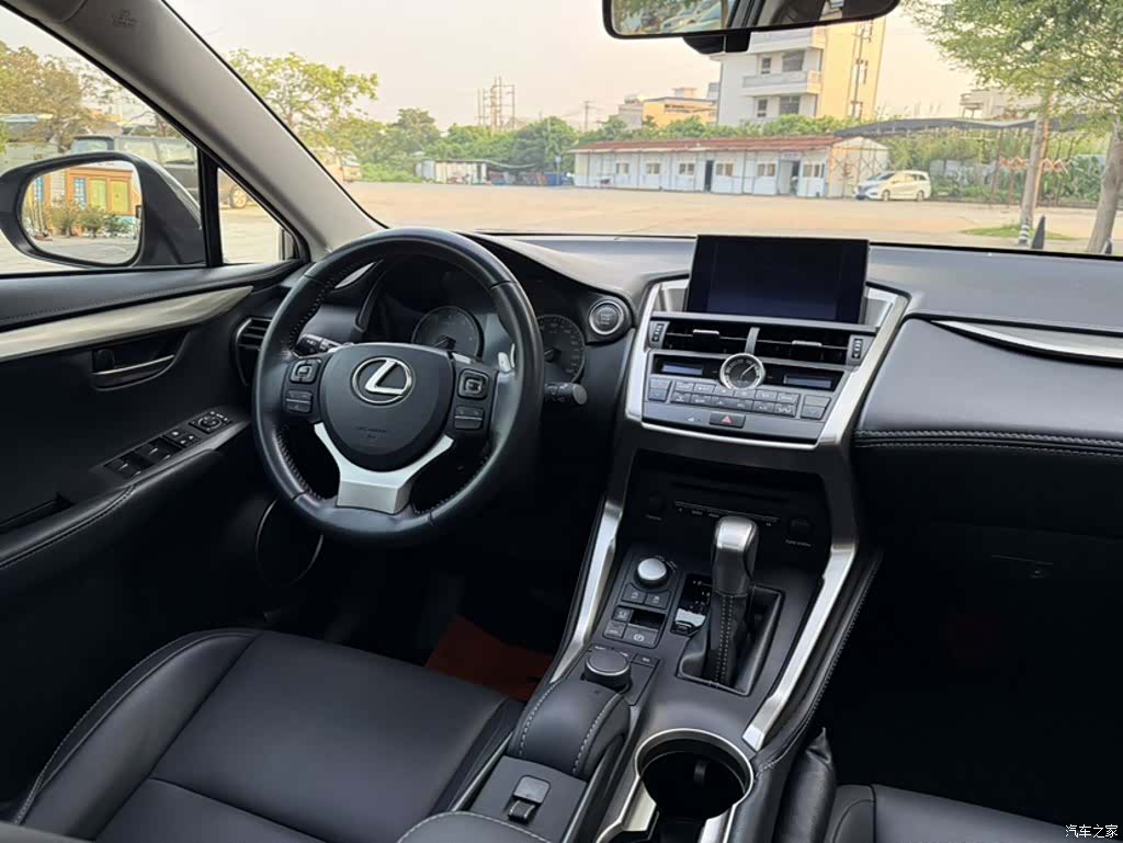 Lexus NX, 2015 18