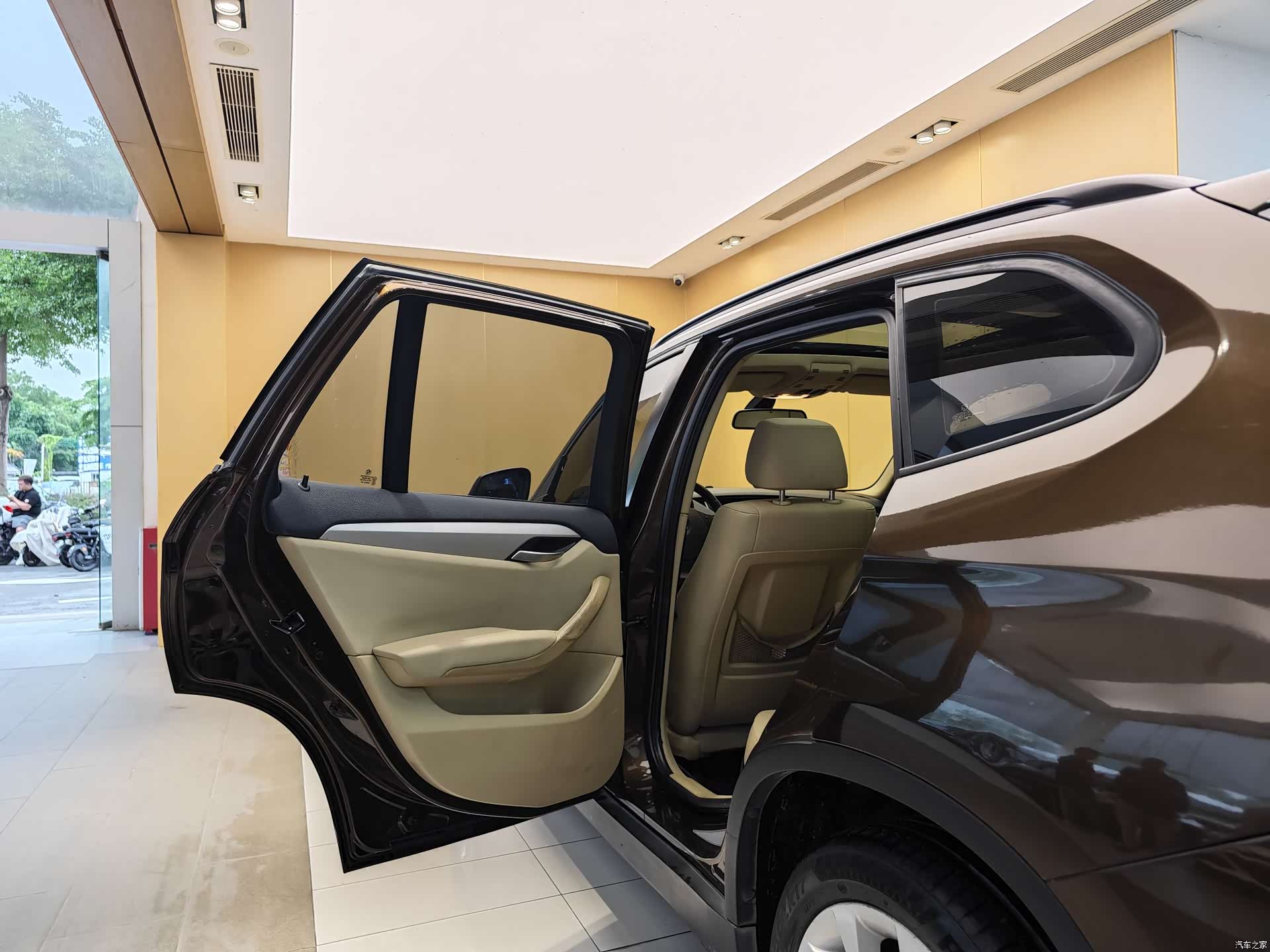 BMW X1, 2013 21