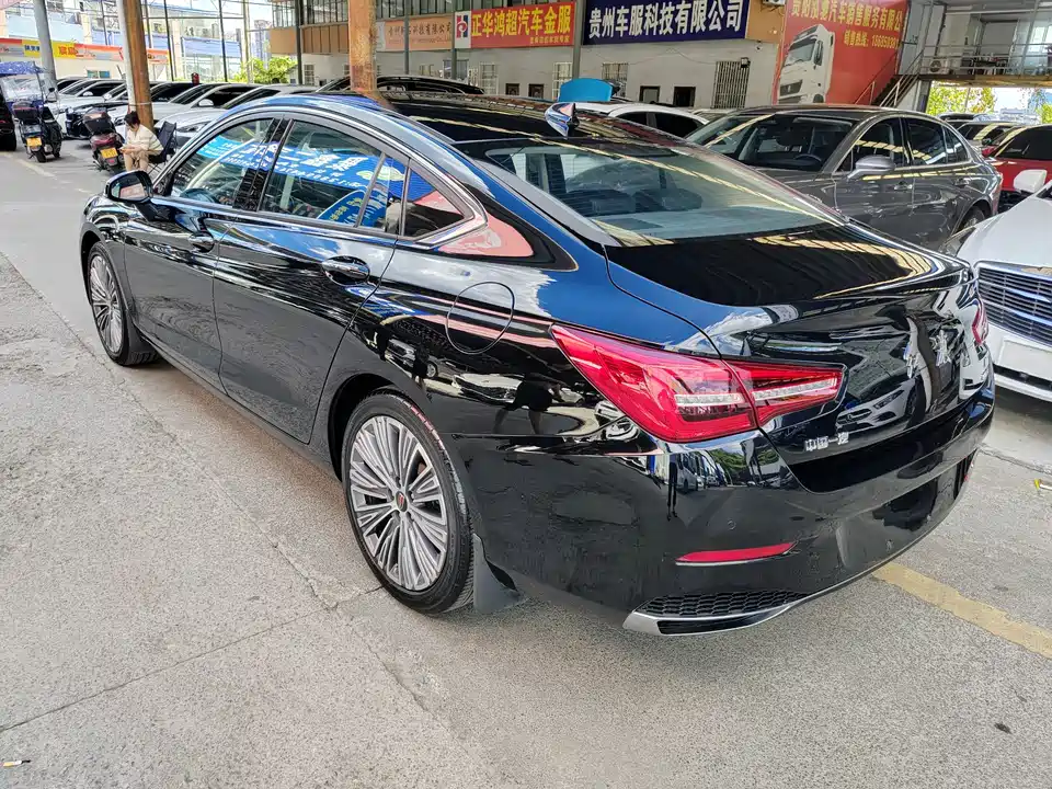 Hongqi H5