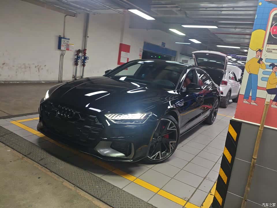 Audi A7L, 2024 1