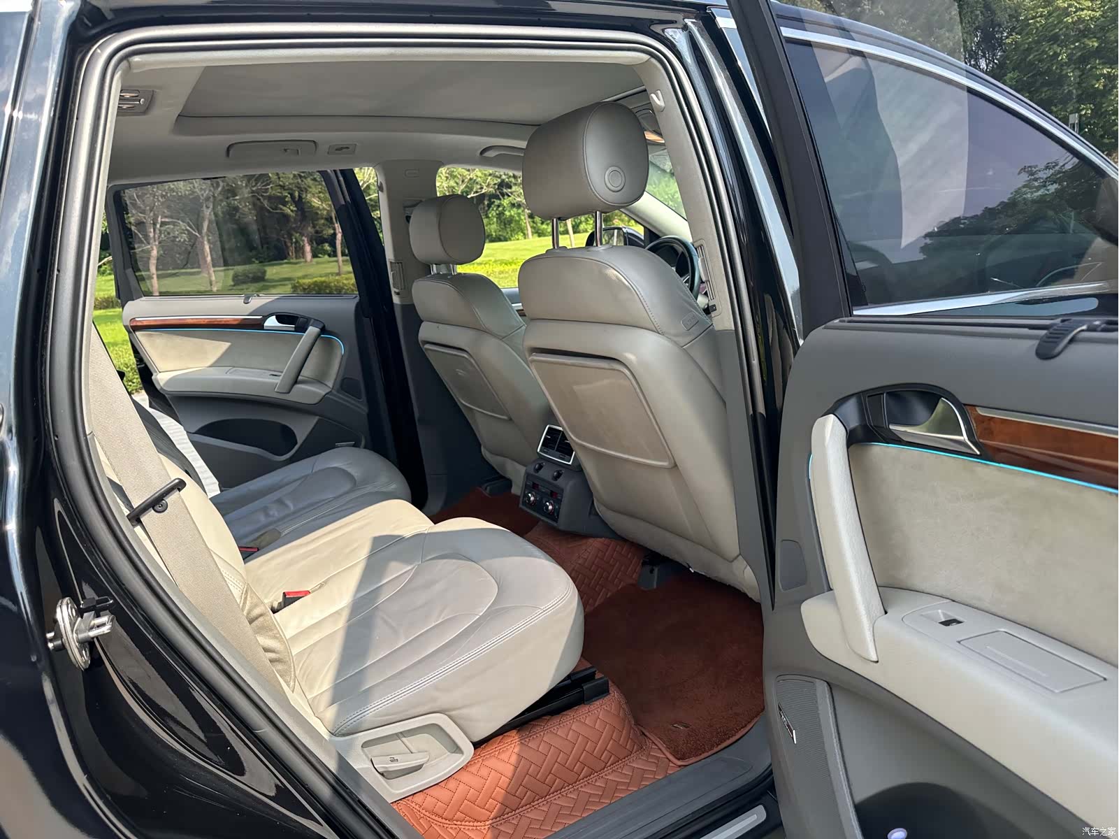 Audi Q7, 2009 10