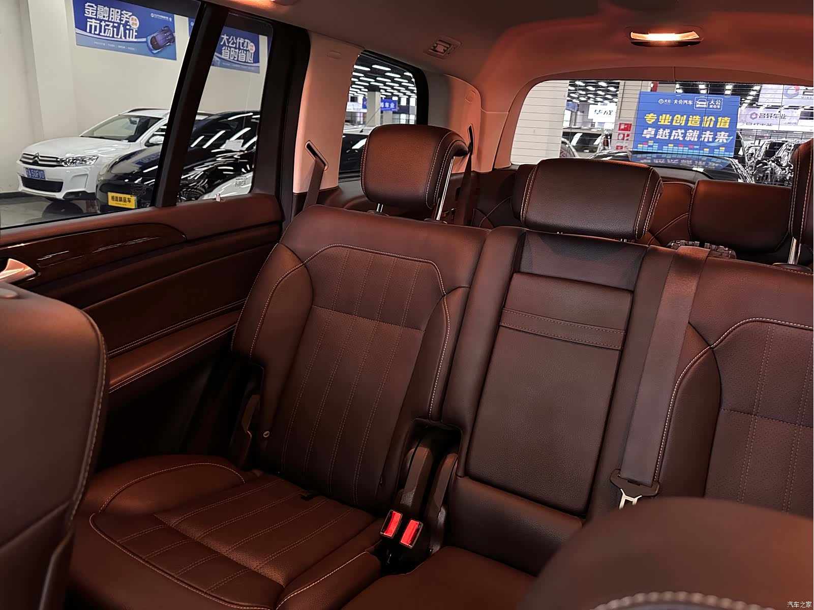 Mercedes-Benz GLS, 2019 39