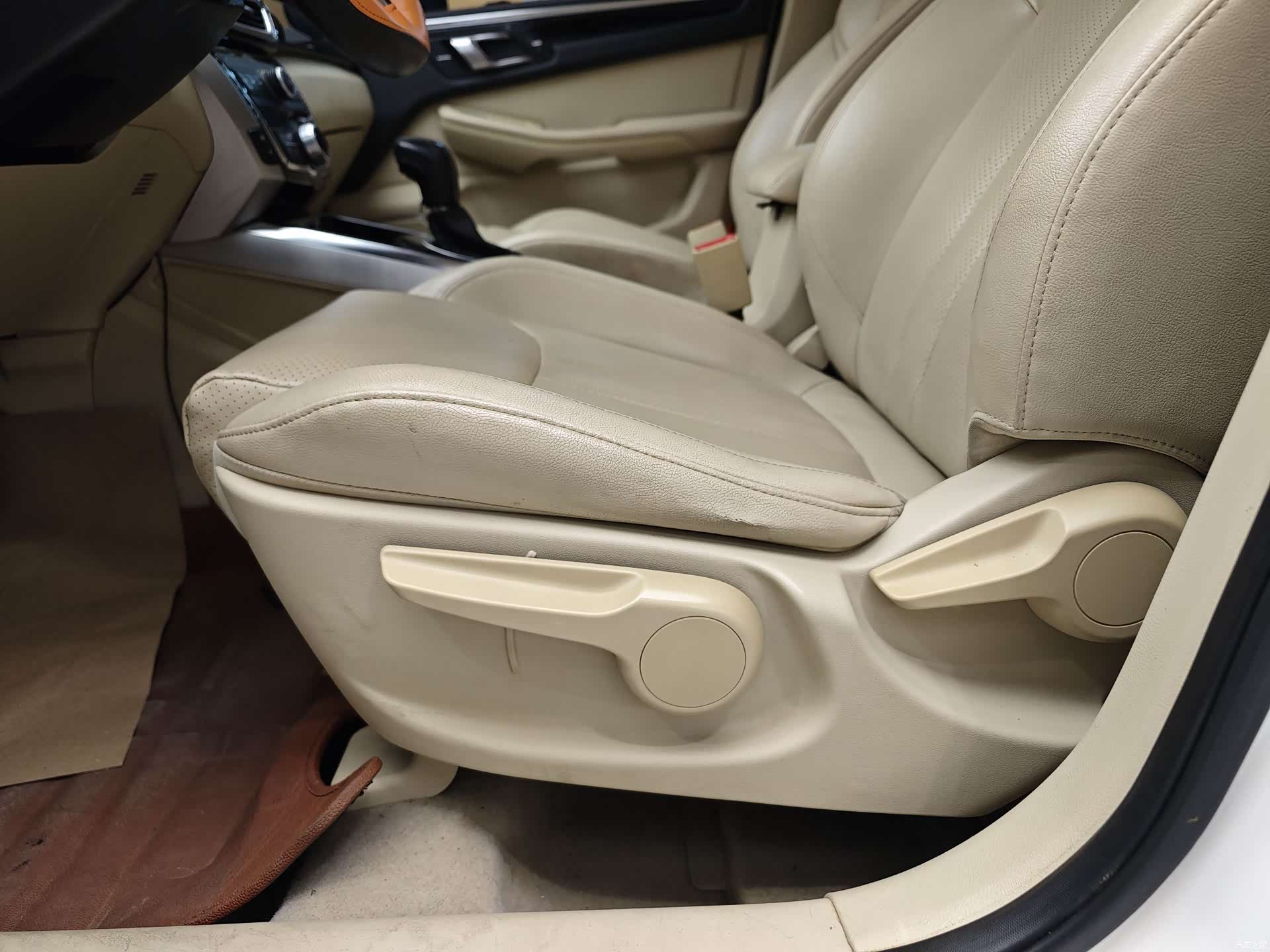 Zotye X5, 2016 10