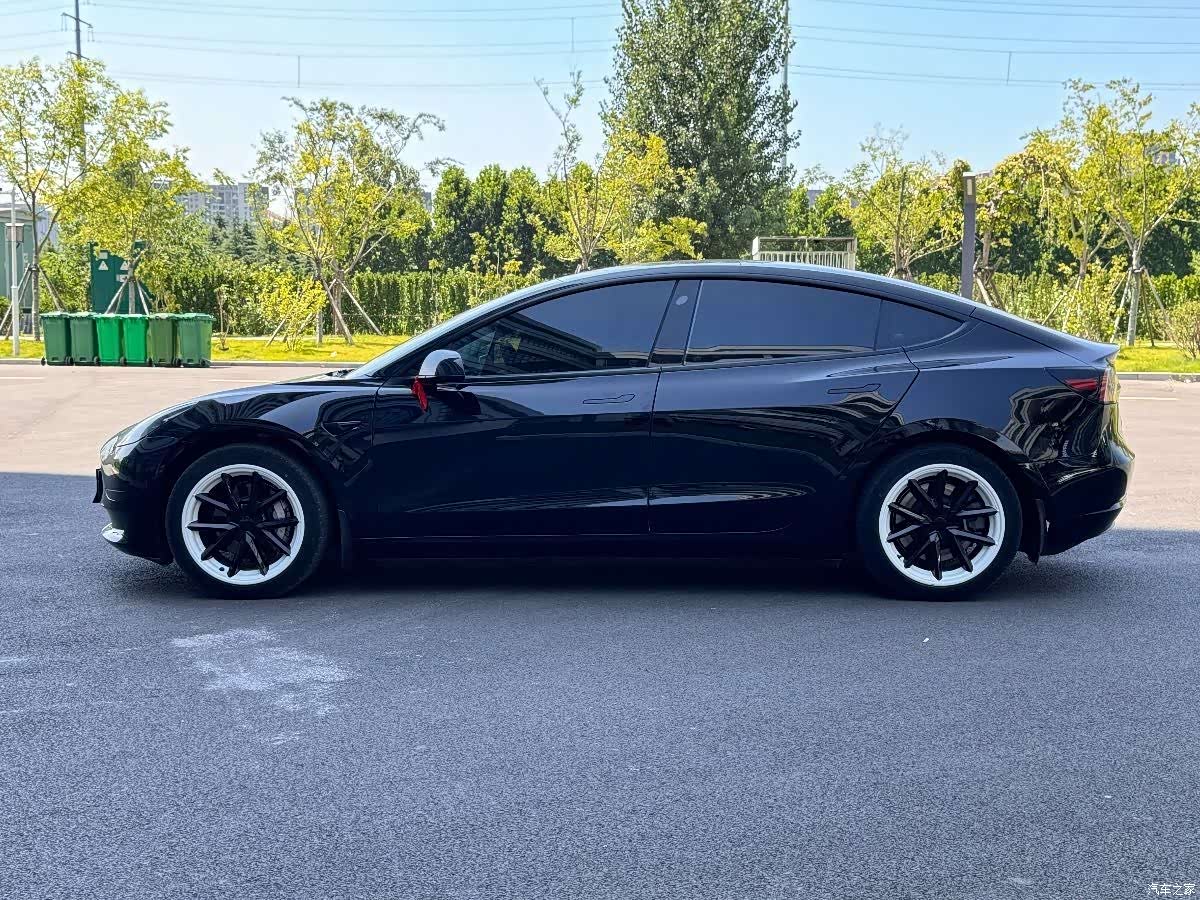 Tesla Model 3, 2022 4