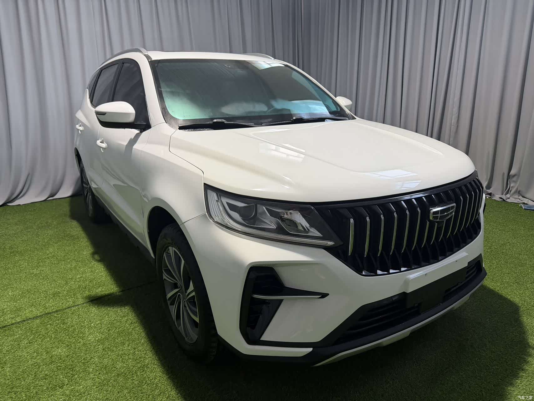 Geely X6, 2022 2