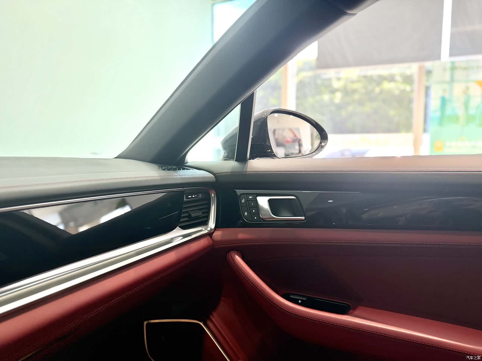 Porsche Panamera, 2023 12