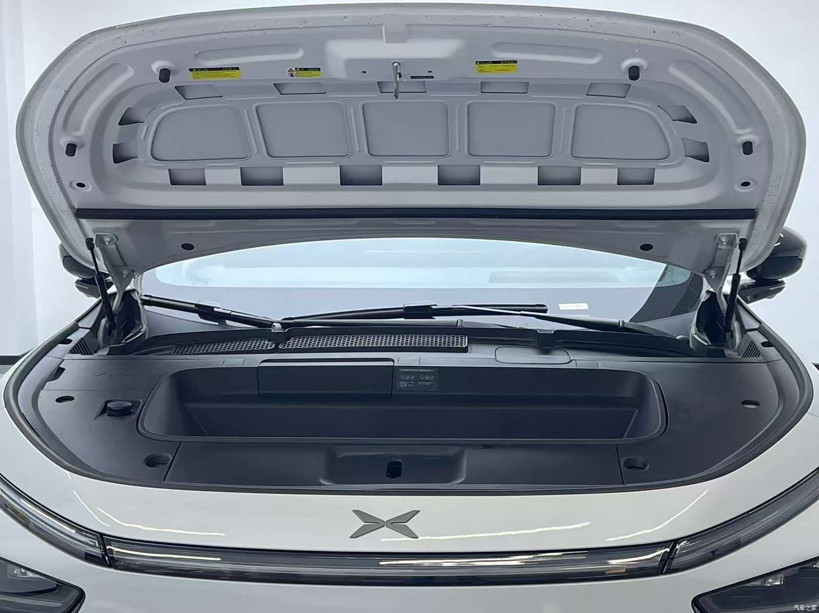Xpeng G7, 2025 10