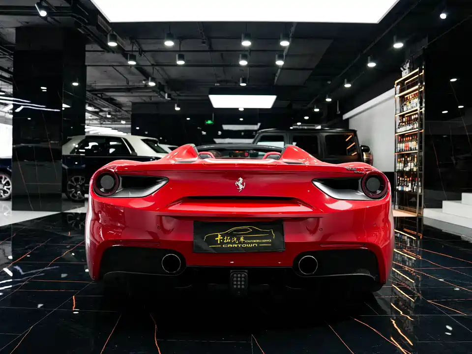 Ferrari 488