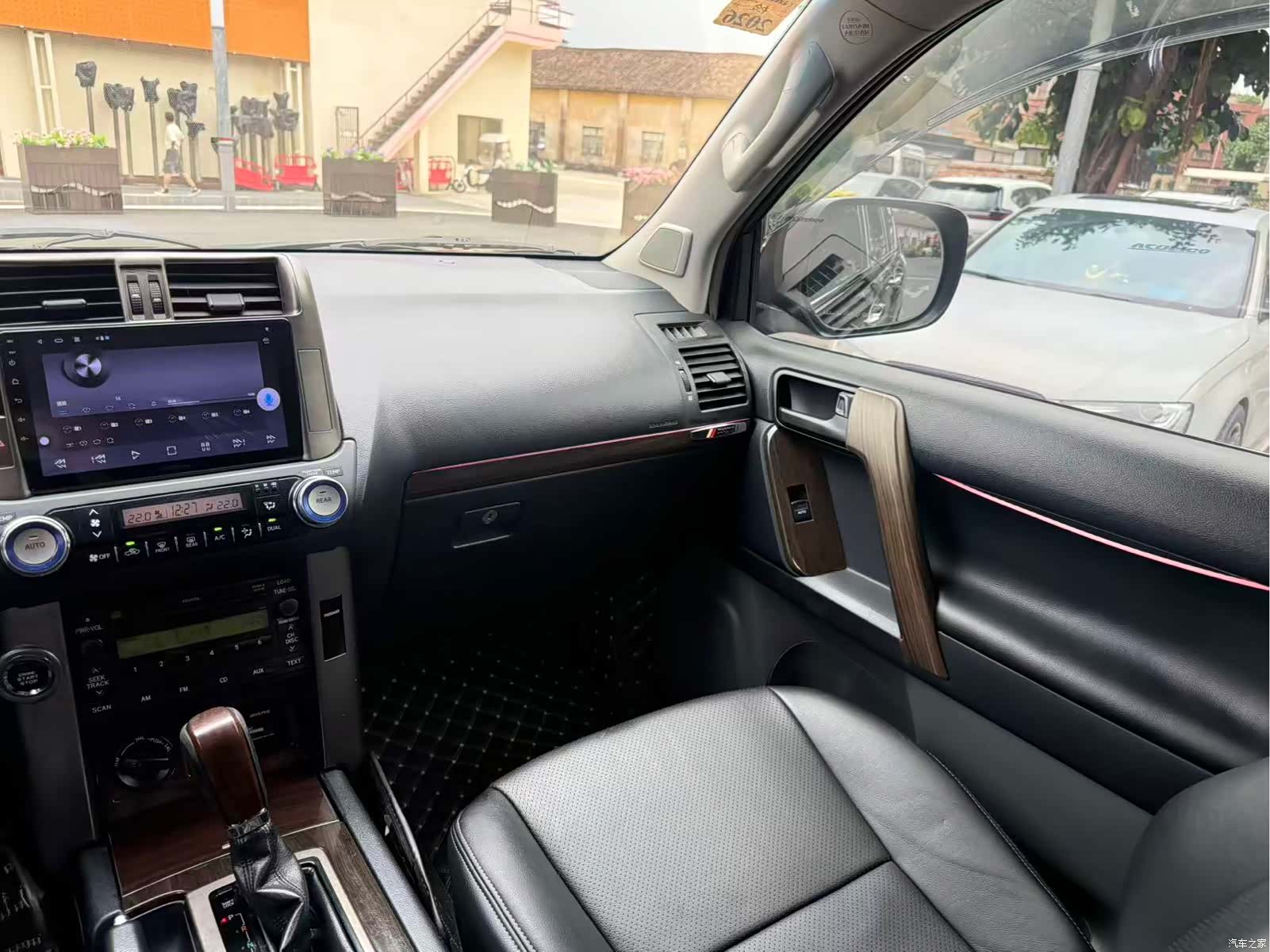 Toyota Prado, 2014 9