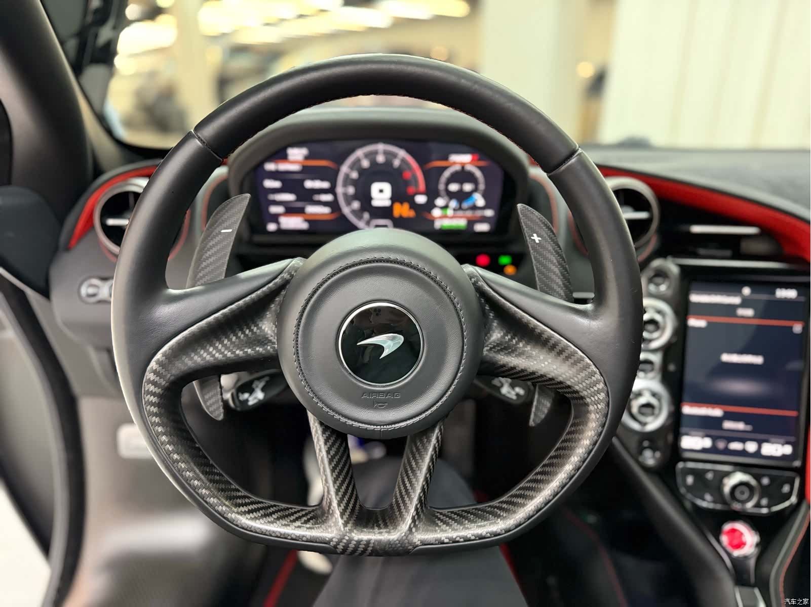 McLaren 720S, 2019 9