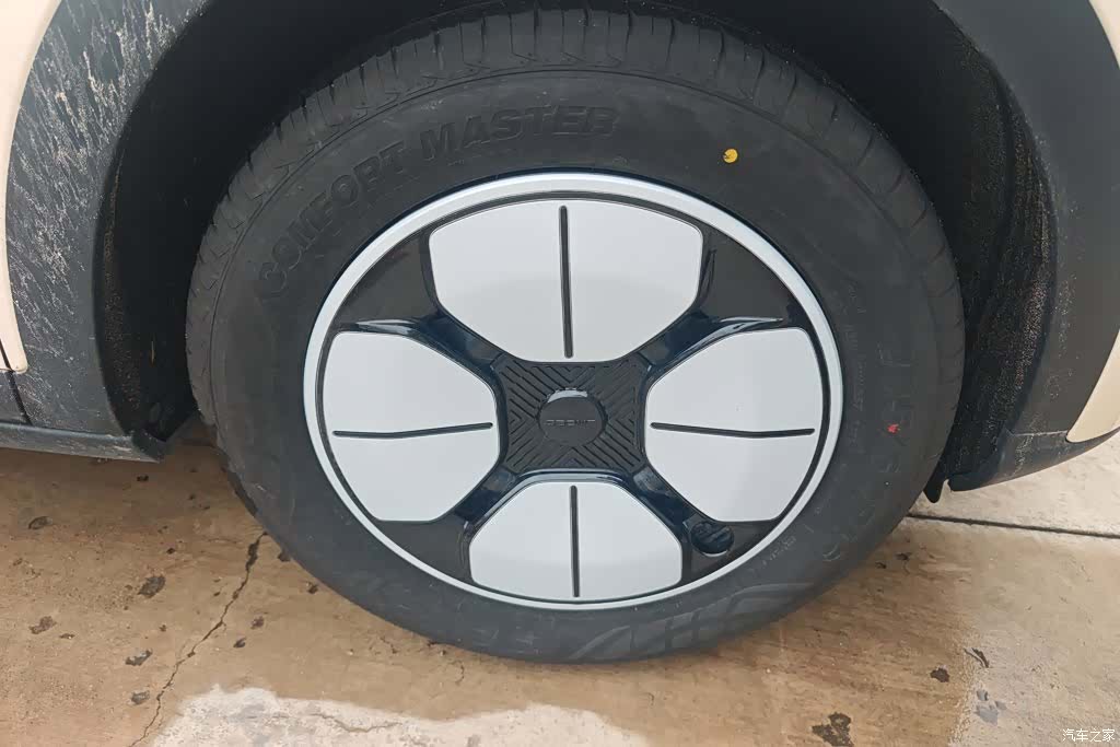 Geely Xingyuan, 2025 6