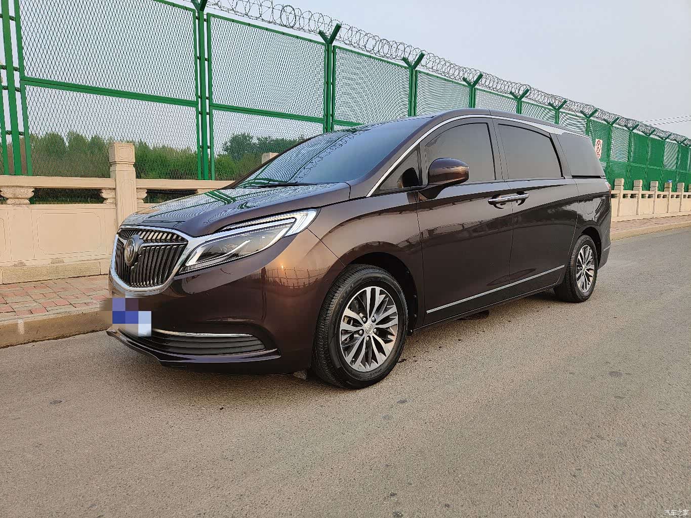 Buick GL8, 2019 1