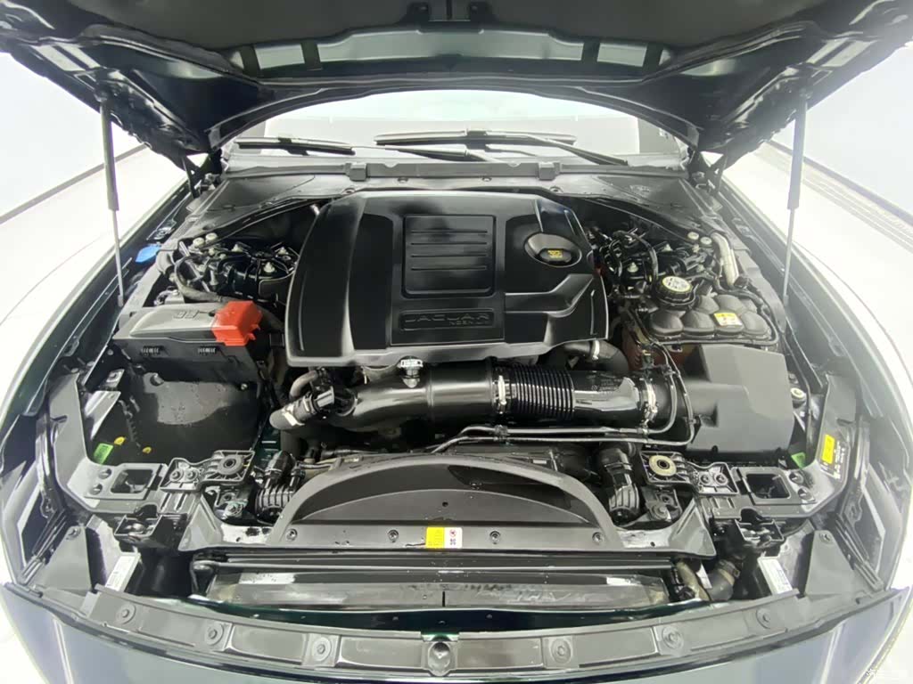 Land Rover XEL, 2023 12