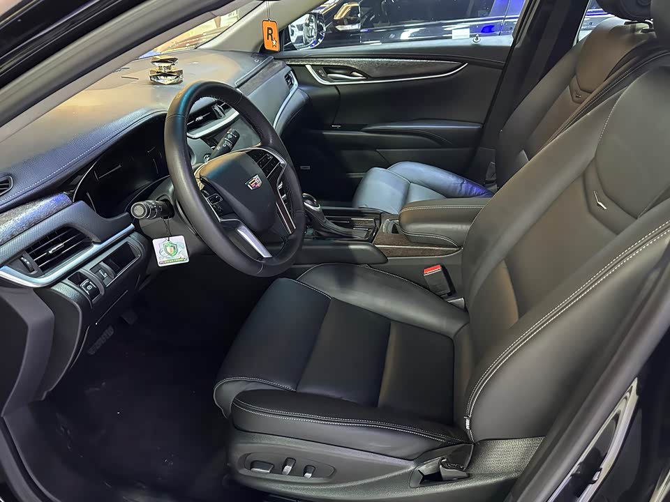 Cadillac XTS