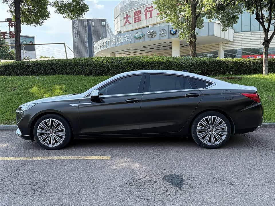 Hongqi H5 Hongqi H5