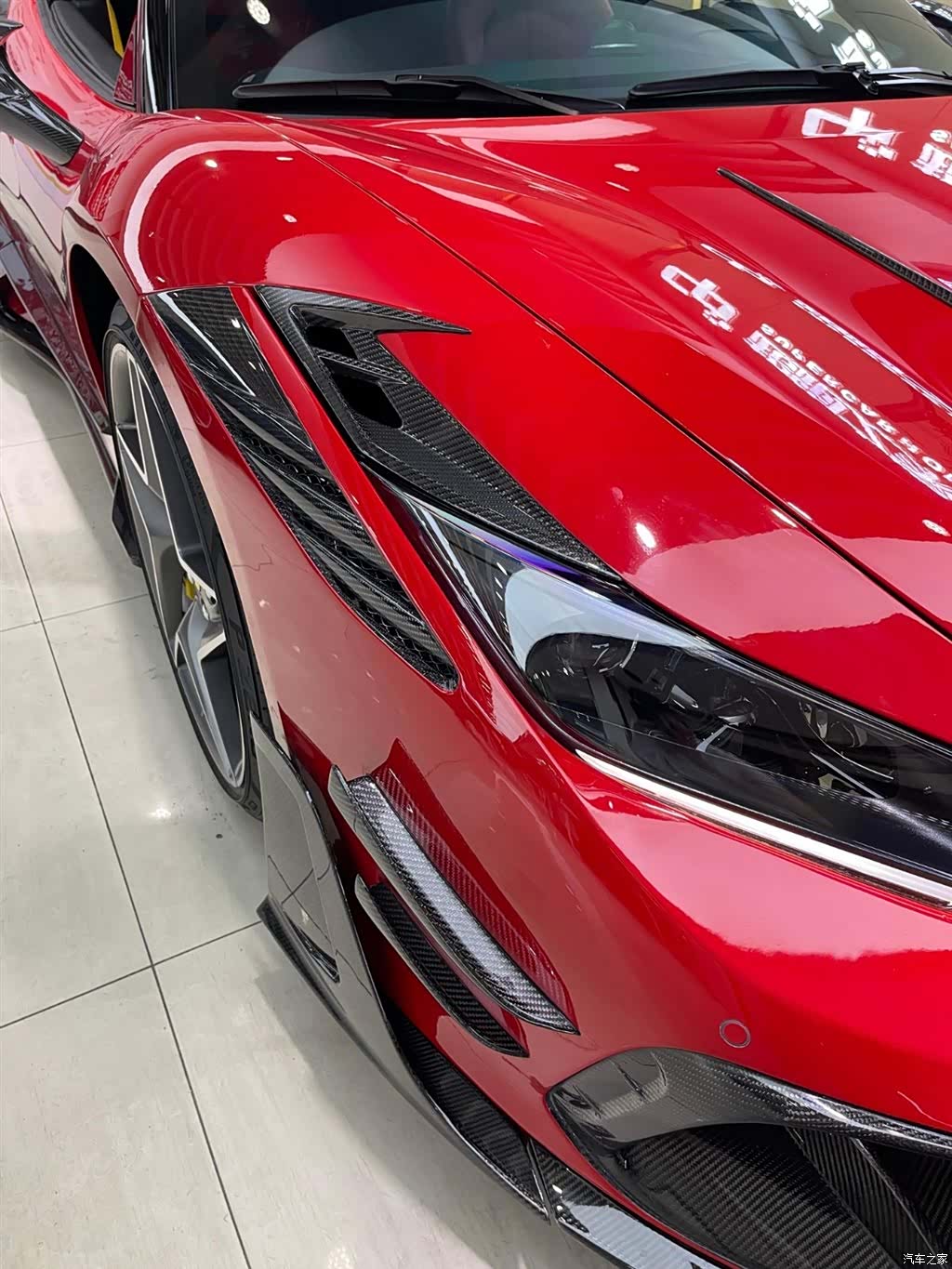 Ferrari F8, 2021 10