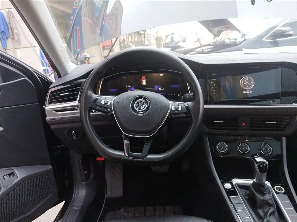Volkswagen Sagitar