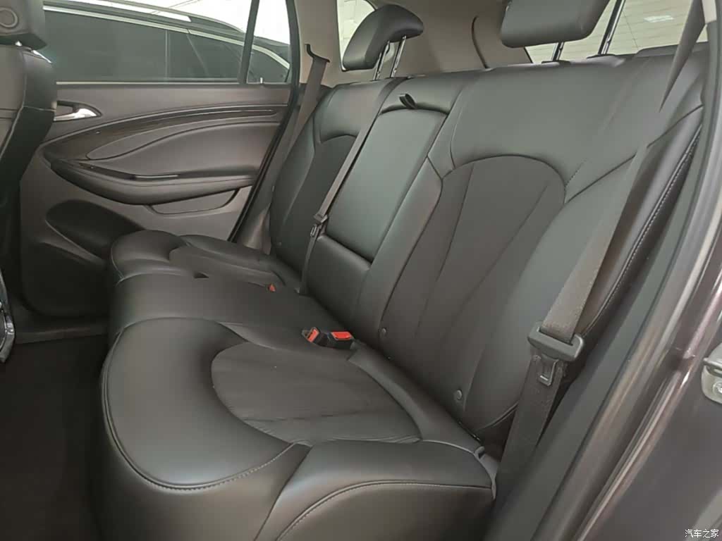 Buick Envision Plus, 2018 17
