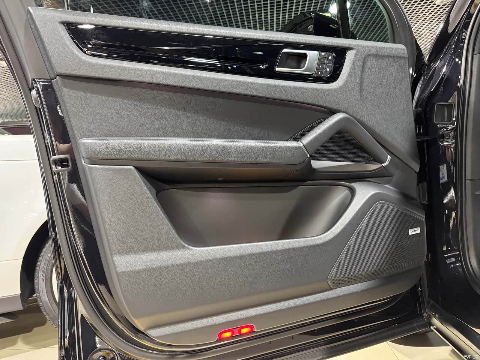 Porsche Cayenne, 2023 12