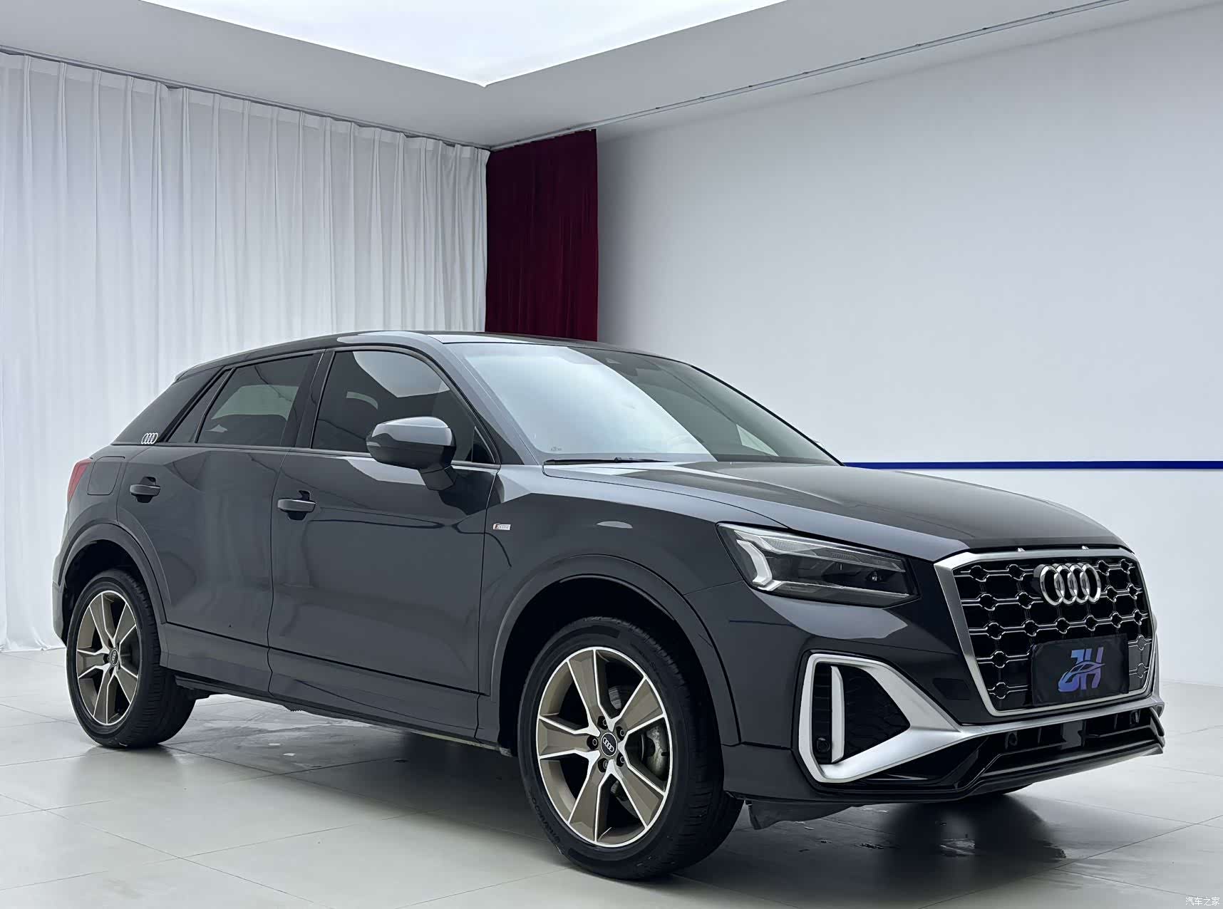 Audi Q2L, 2022 3