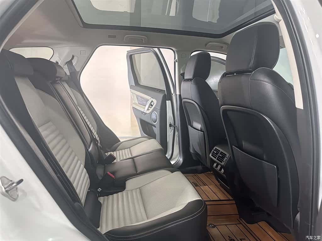 Land Rover Discovery, 2021 16