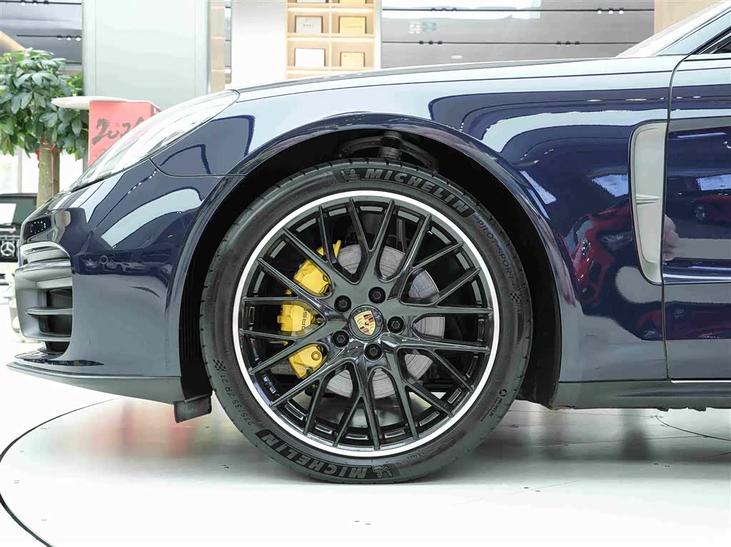 Porsche Panamera, 2023 21