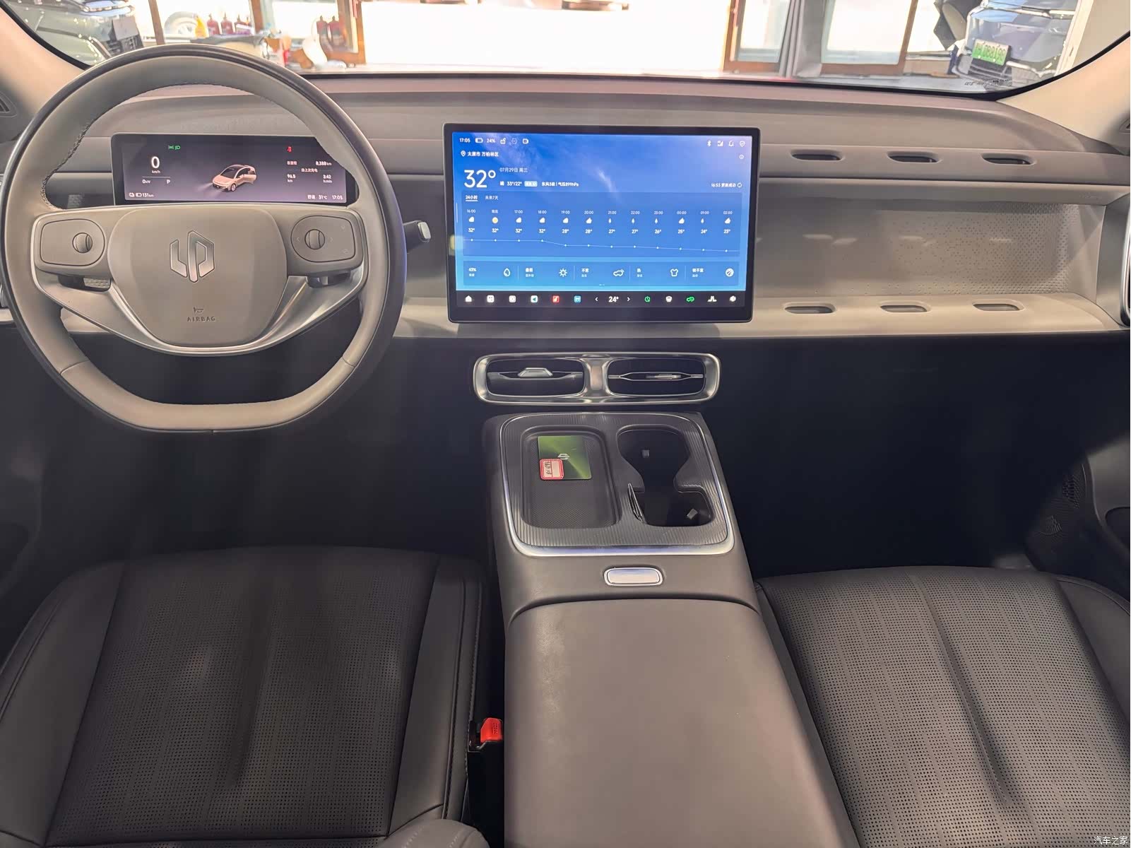 Leapmotor B01, 2025 11