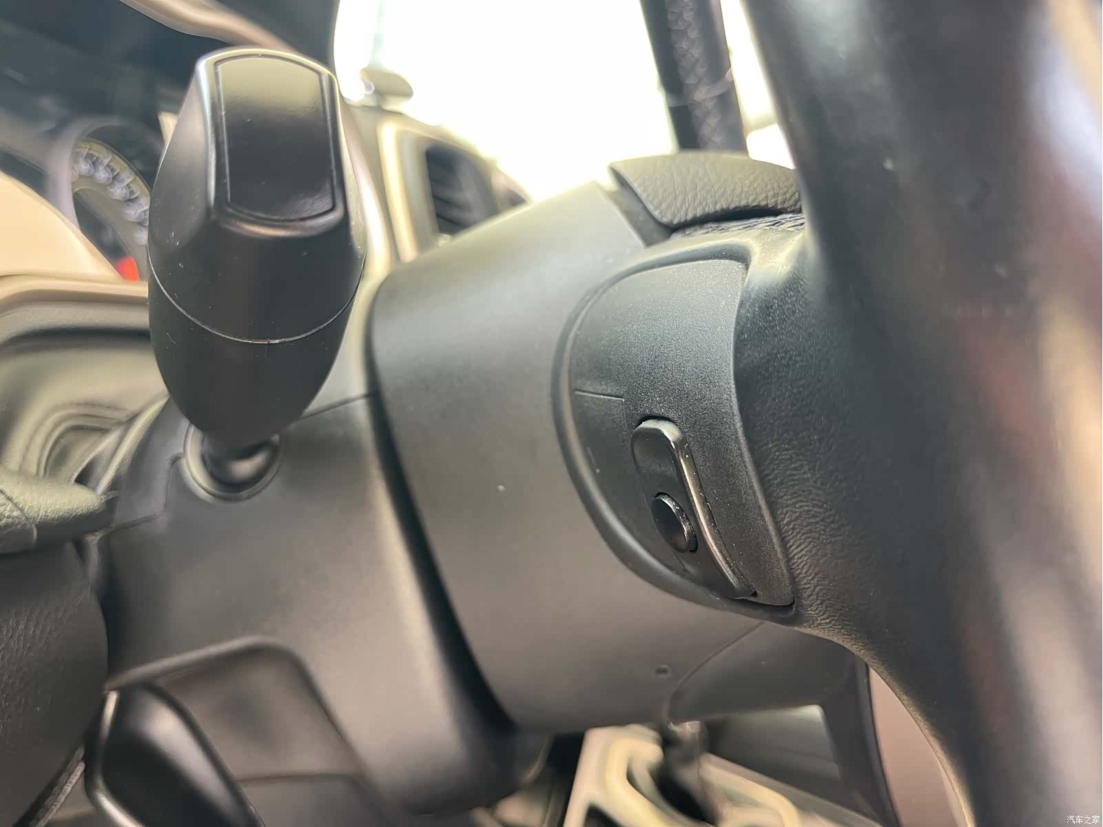 Jeep Cherokee, 2018 13