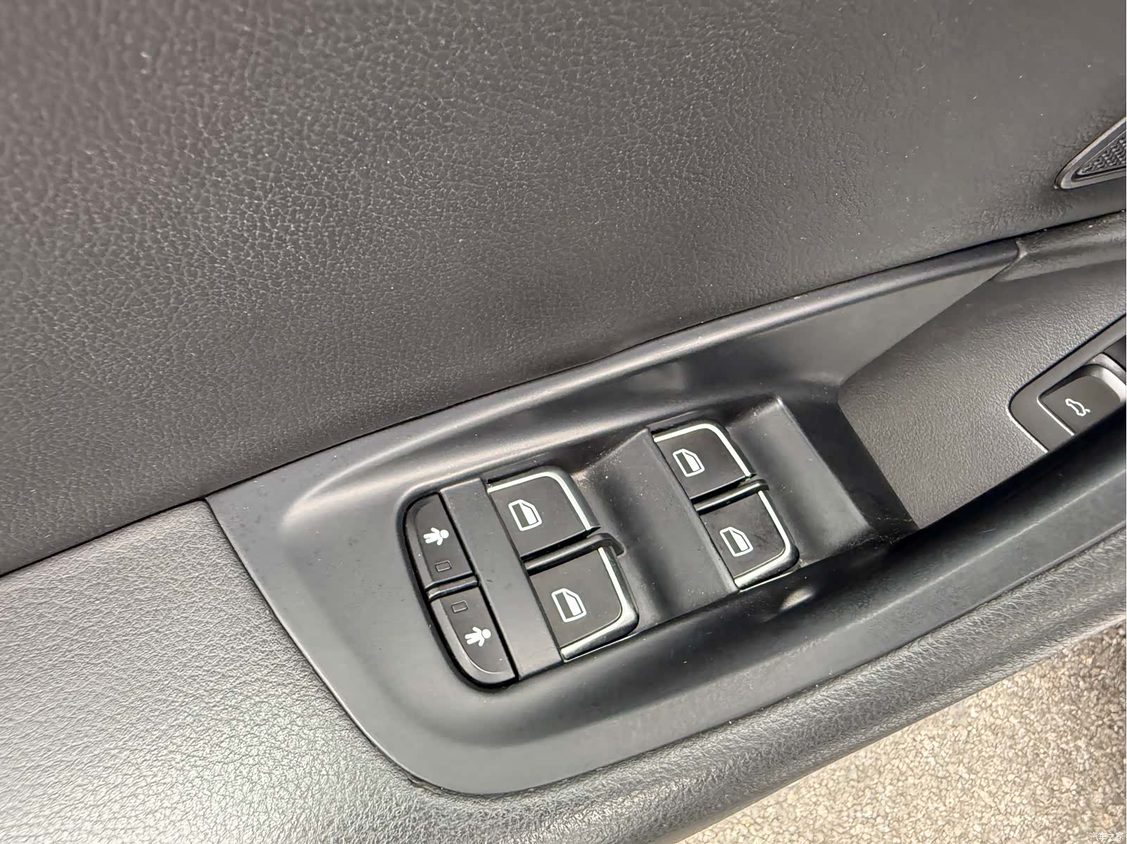 Audi A6L, 2014 16