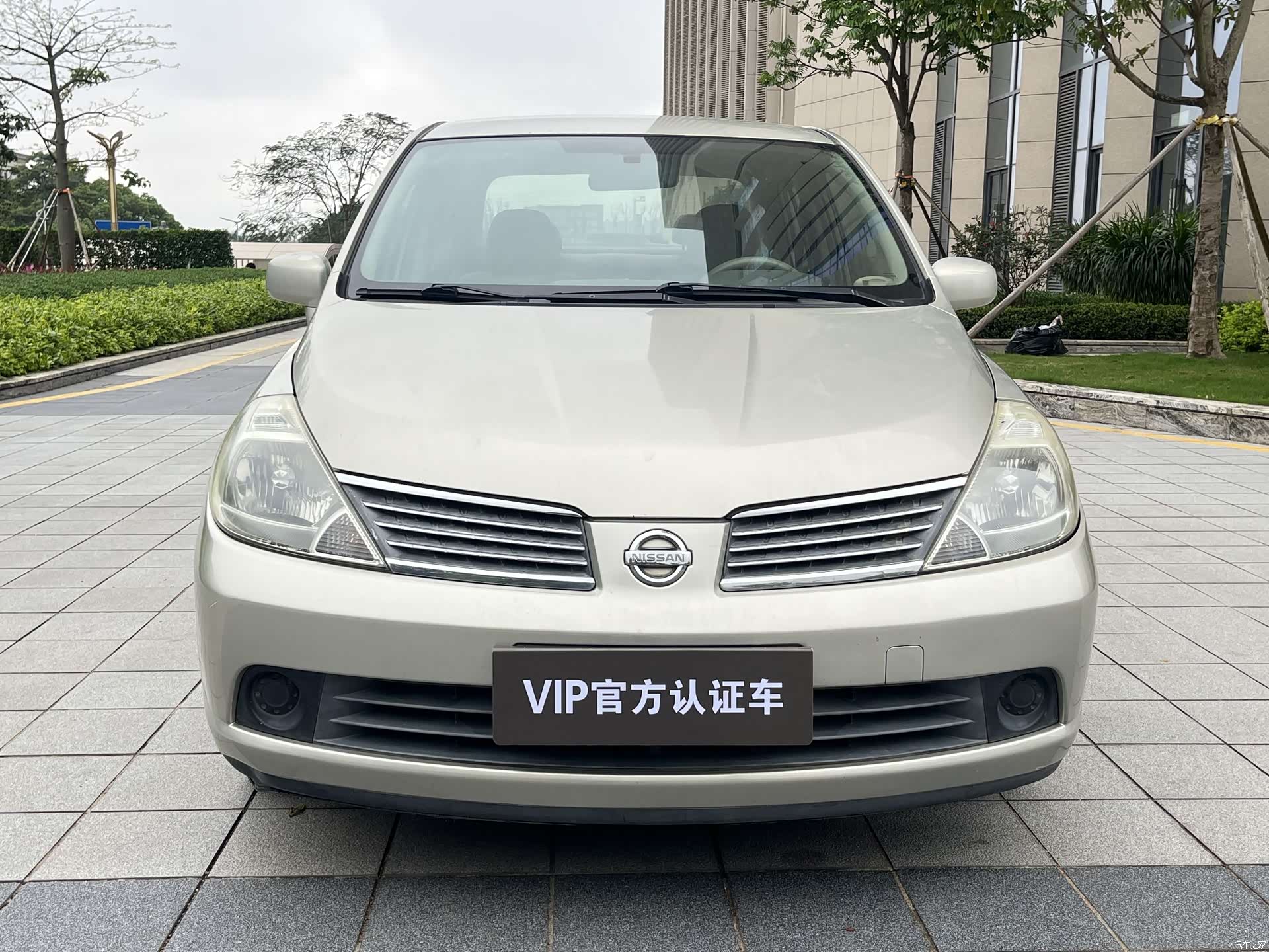 Nissan 1.6JS, 2005 все фото
