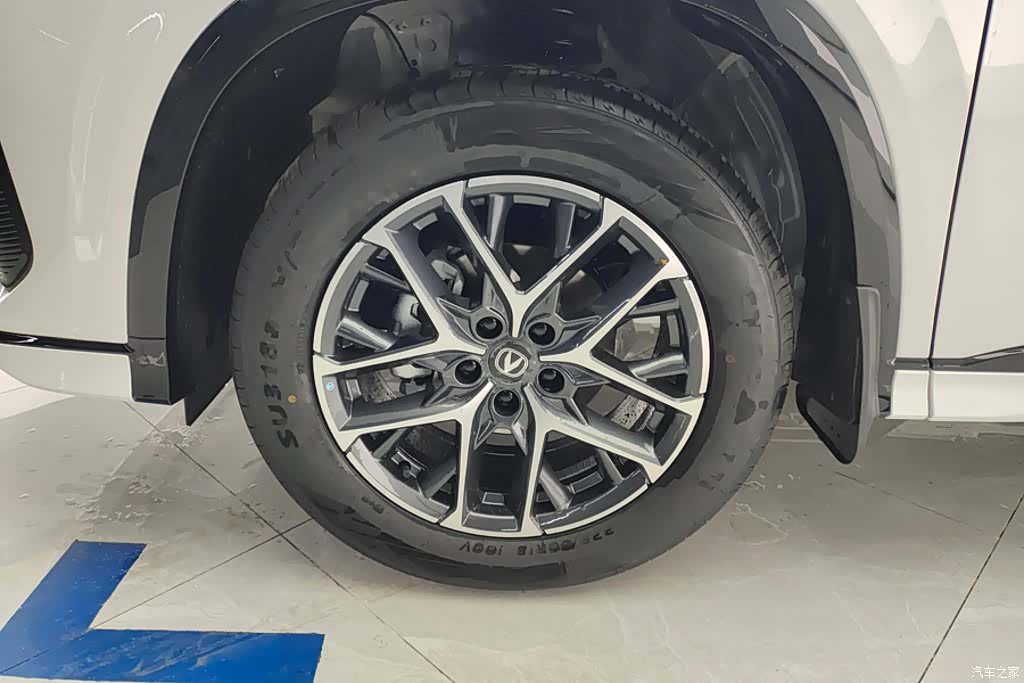 Changan CS75, 2026 6