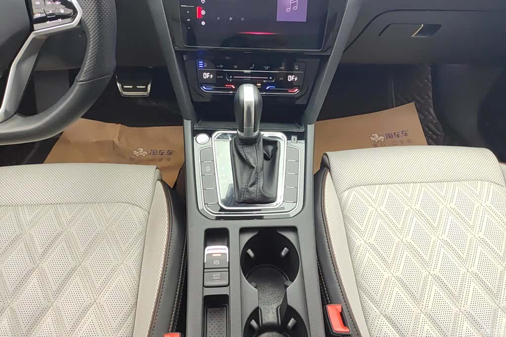 Volkswagen Magotan, 2024 16