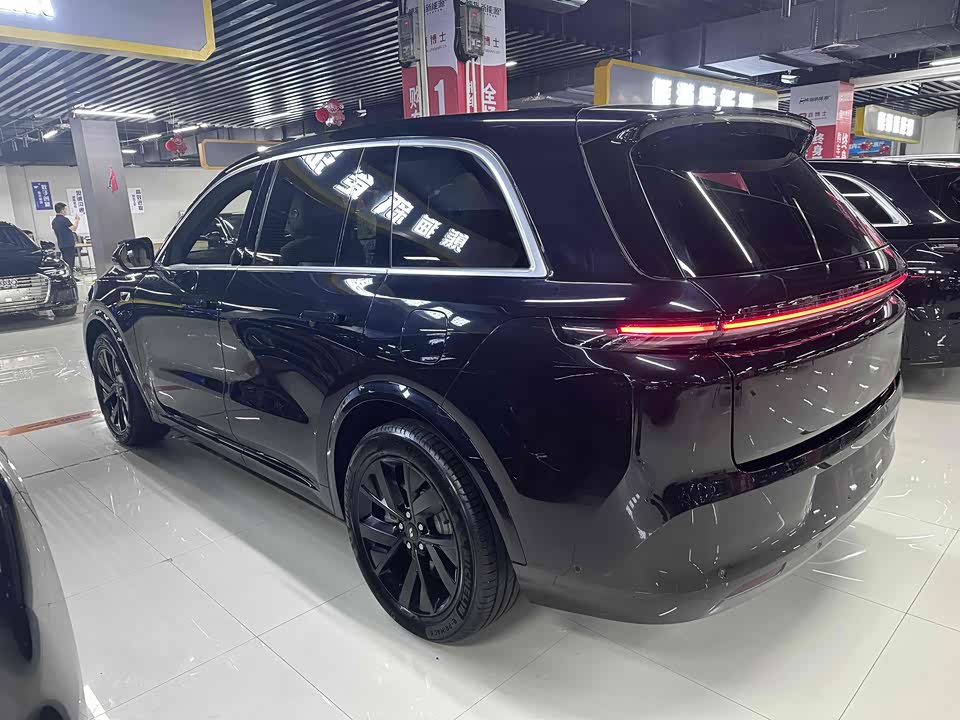 Li Auto Ideal L8
