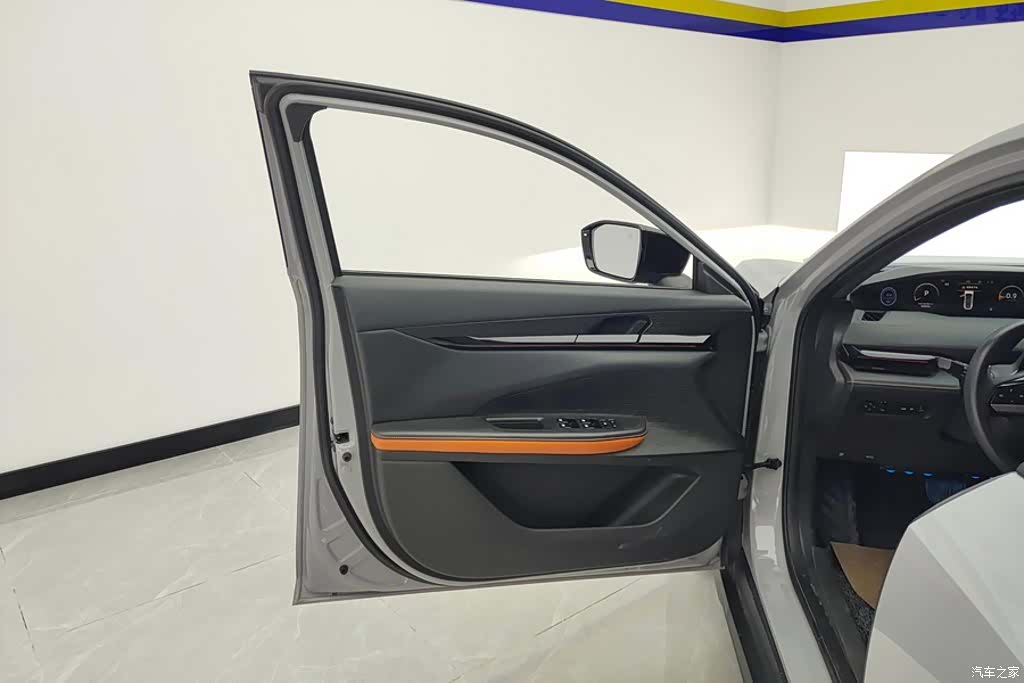 Changan UNI-V, 2023 7