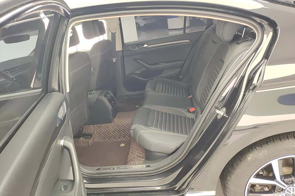 Volkswagen Magotan, 2021 11