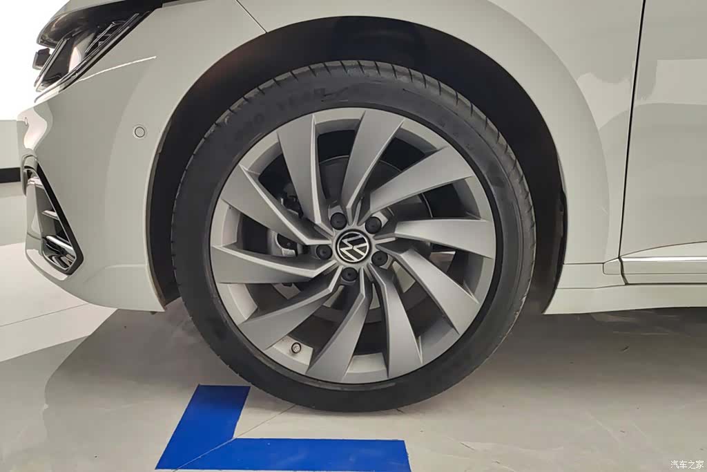 Volkswagen CC, 2026 6